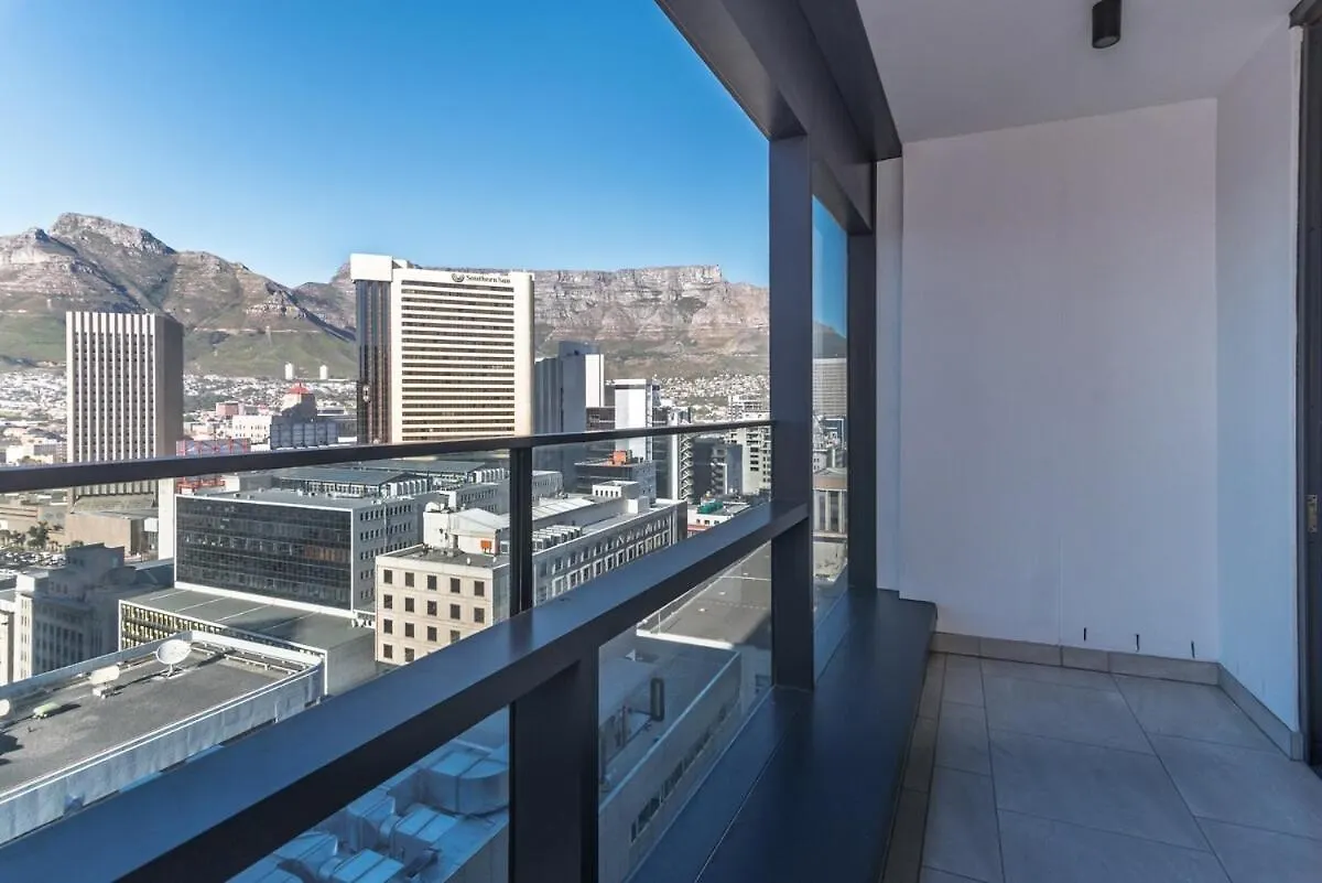 Daire Urban Escape Stylish 18Th Floor & Rooftop Oasis Cape Town